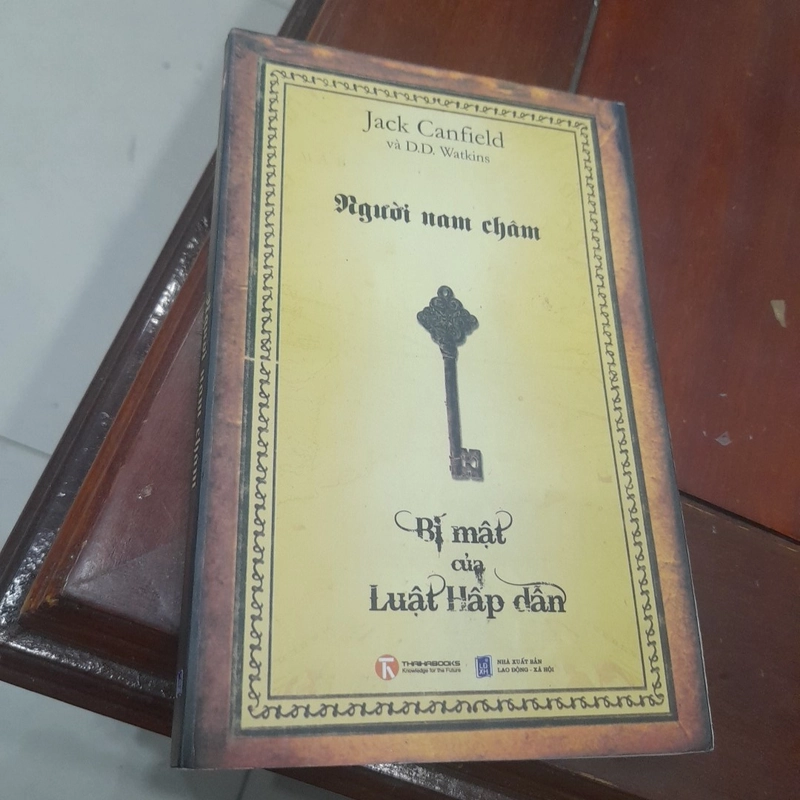 NGƯỜI NAM CHÂM - Bí mật của Luật hấp dẫn 501136