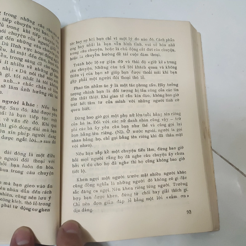 Nghệ thuật giao tiếp  392932