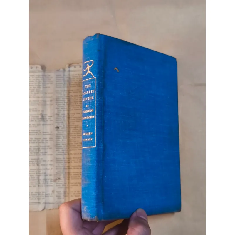 The Scarlet Letter (Modern Library Edition - Hardcover)- Nathaniel Hawthorne 999849