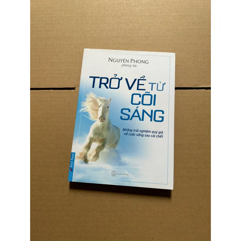 Trở về từ cõi sáng 1042115
