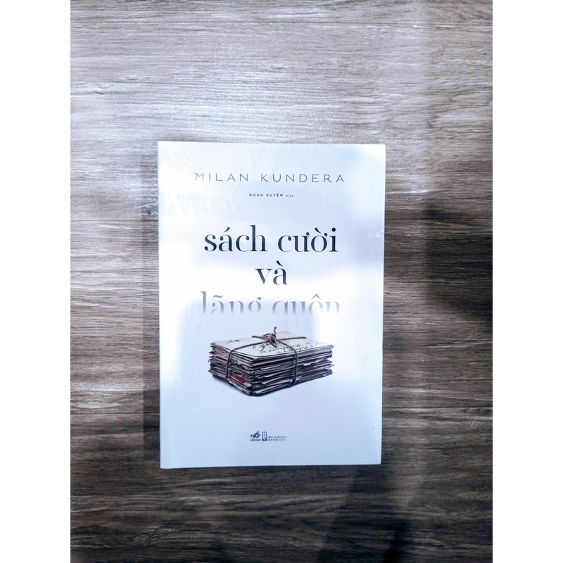 Sách cười và lãng quên - Milan Kundera 136545