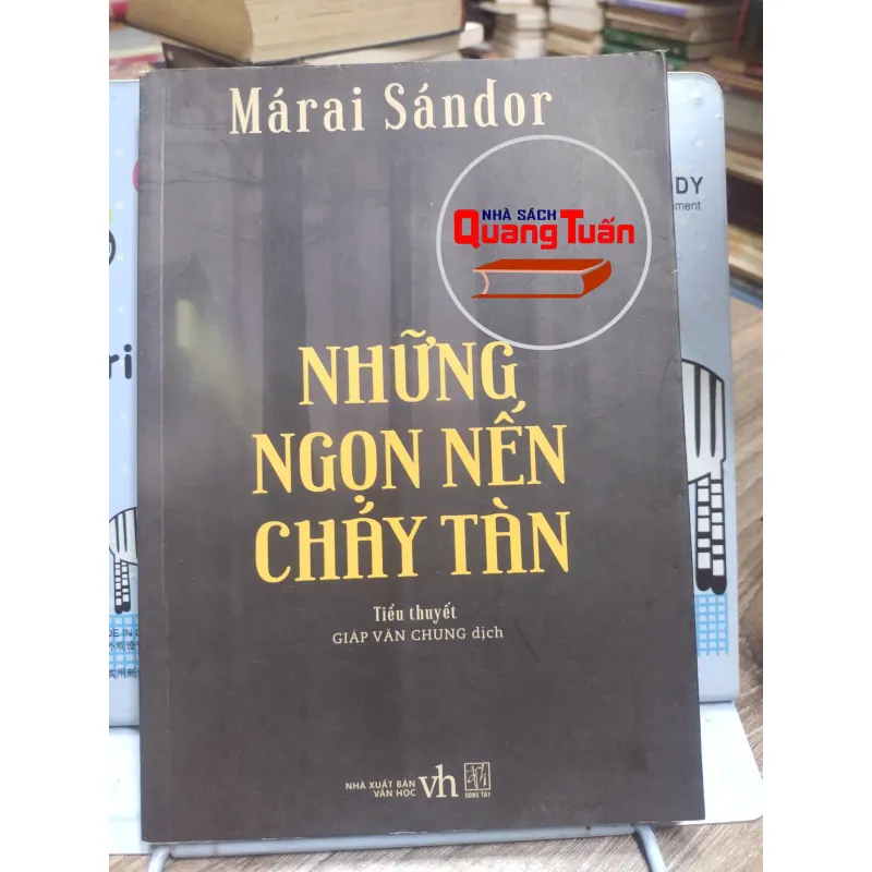 Sách: Những ngọn nến cháy tàn - Marai Sandor (A3) 595985
