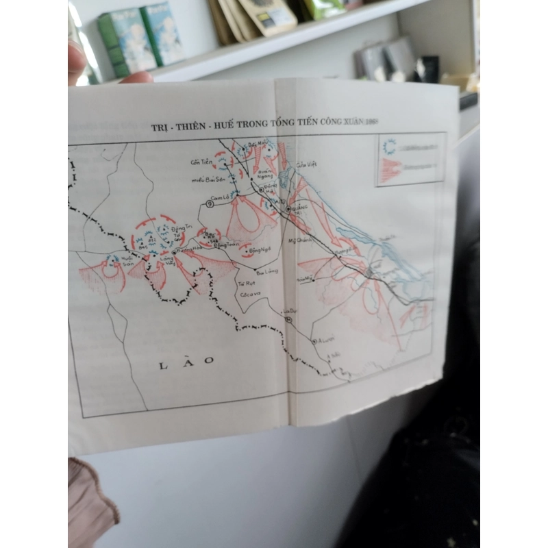 cuốn sách có tựa đề "Thừa Thiên-Huế Kháng chiến chống Mỹ cứu nước (1954 - 1975)".  546361