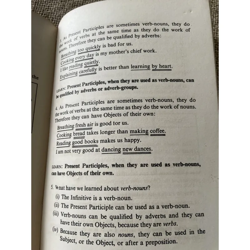 A PICTORIAL ENGLISH GRAMMAR PART TWO - Third Edision sách tiếng Anh, in tại Mỹ  796207