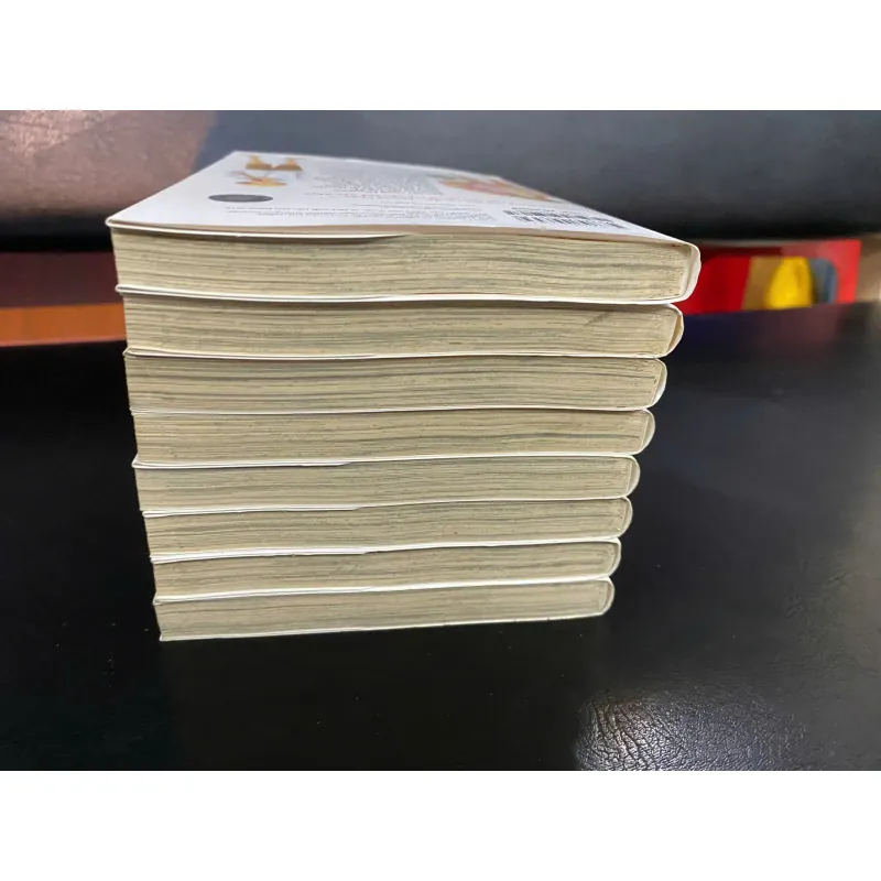 Quái vật bàn bên 8 tập  937307