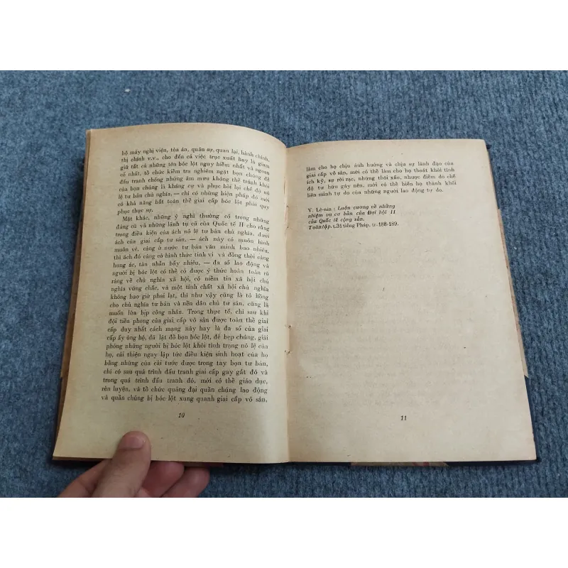 VỀ CHUYÊN CHÍNH VÔ SẢN 688725