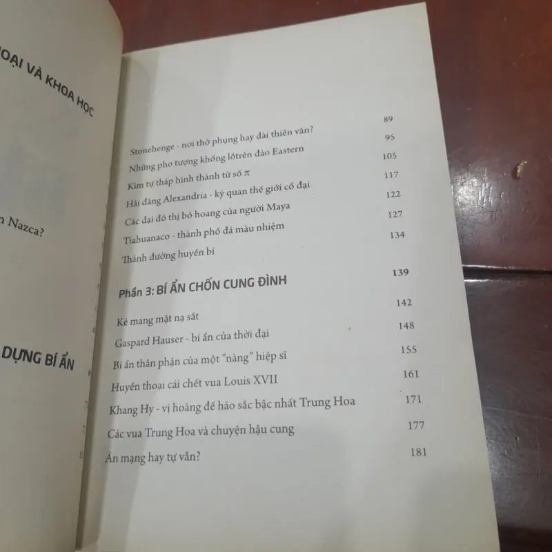 TRONG THẲM SÂU CỦA BÍ ẨN, tập 3 748269