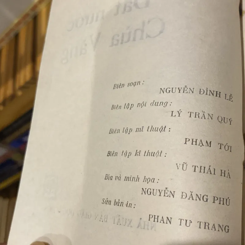 ĐẤT NƯỚC CHÙA VÀNG (XB 1988) 760245