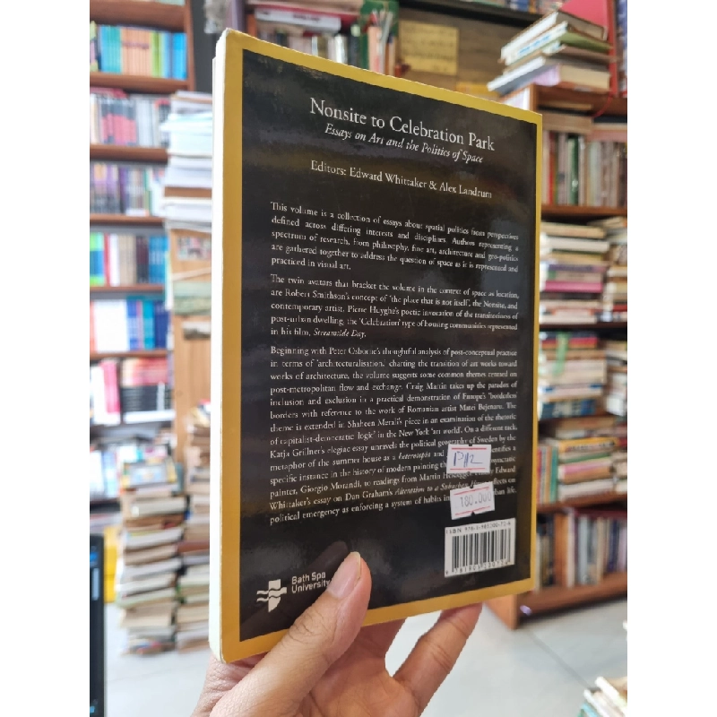 NONSITE TO CELEBRATION PARK : Essays on Art and the Politics of Space - Whittaker | Landrum 270948