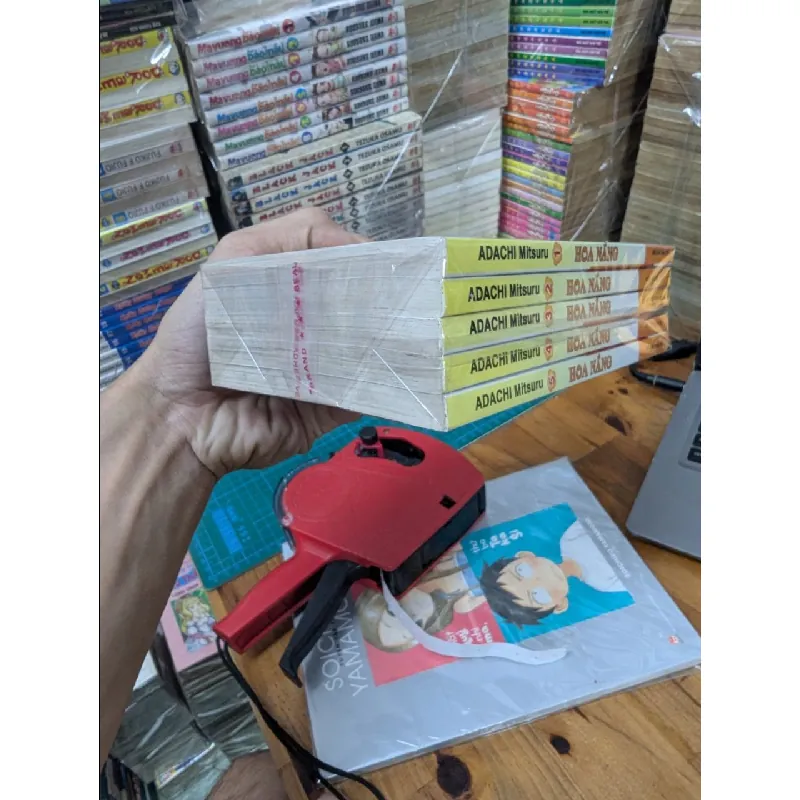 TRUYỆN TRANH HOA NẮNG - ADACHI MITSURU 297154