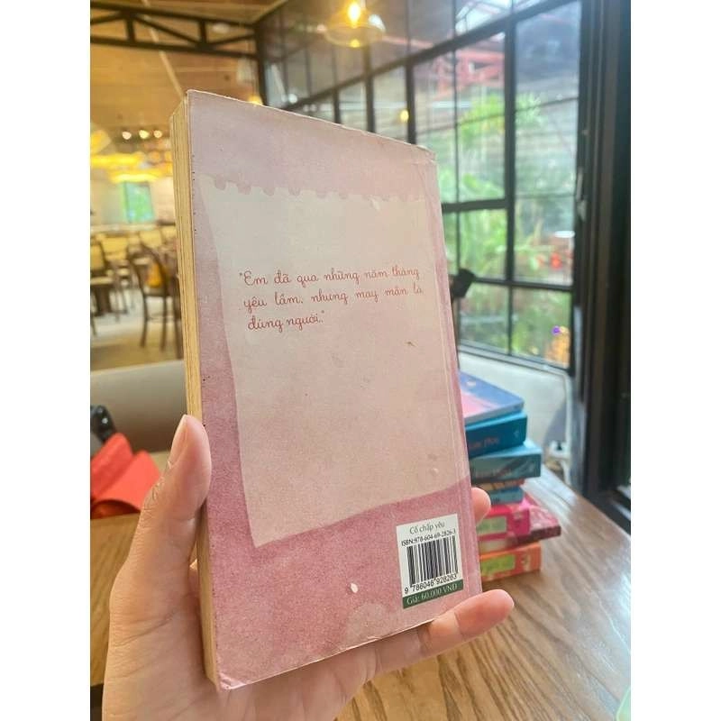 CỐ CHẤP YÊU – Ploy Ngọc Bích VĂN HỌC GCH0709 550269