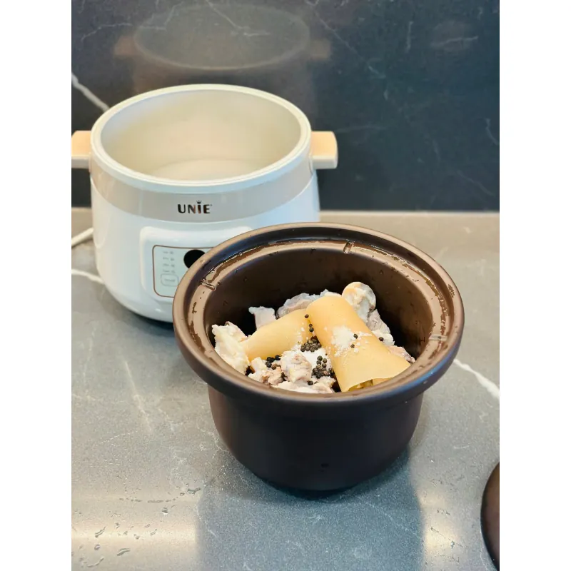 Nồi hầm chậm UNIE USC308. 779577