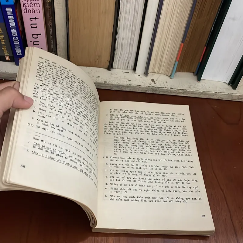 II Sách Kỹ Năng: Giải Quyết Những Nan Đề Cuộc Sống - DOROTHY L. JOHNS - 1988 575033