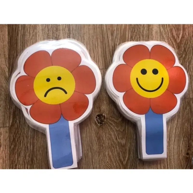 10 TỜ Thẻ mếu cười hai mặt một mặt mếu một mặt cười 781018