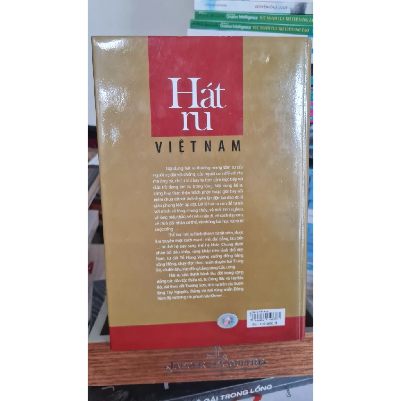Hát ru Việt Nam mới 90% ố nhẹ có bọc sách Lư Nhất Vũ Lê Giang [2001] 407750