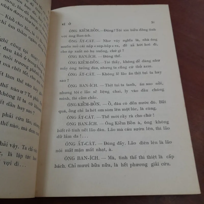 KẺ Ở - VI HUYỀN ĐẮC 778044