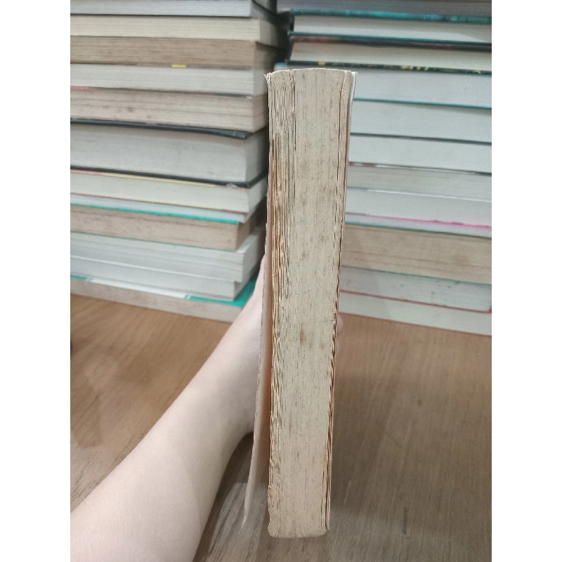 Casper Candlewacks in the claws of crime! - Ivan Brett 739520