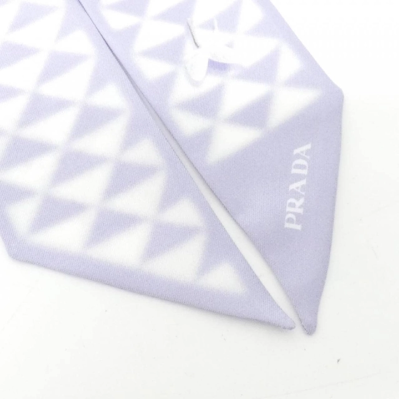 Khăn quàng cổ Prada 1FF008 625354