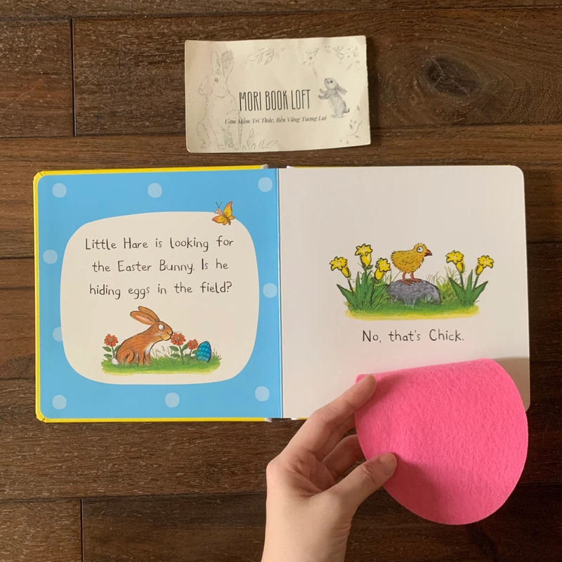 Sách ngoại văn Can You Find The Easter Bunny? – Sách lật mở miếng vải, Used, Board Book 540727