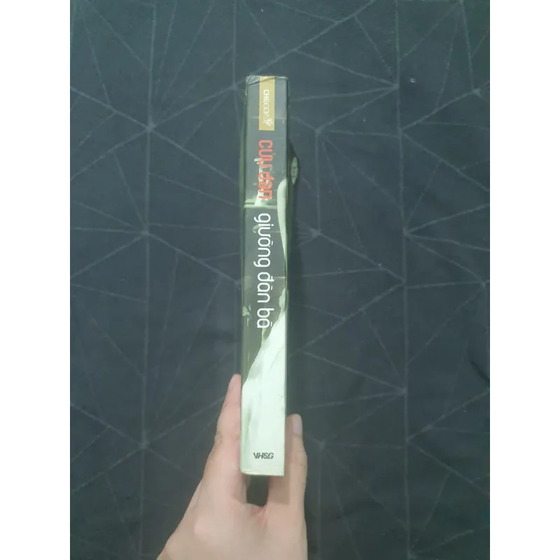 "Giường đàn bà" - Cửu Đan 629557