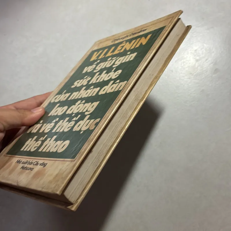 V.I. Lenin về giữ gìn sức khỏe của nhân dân lao động và thể dục thể thao - 1985s 745151