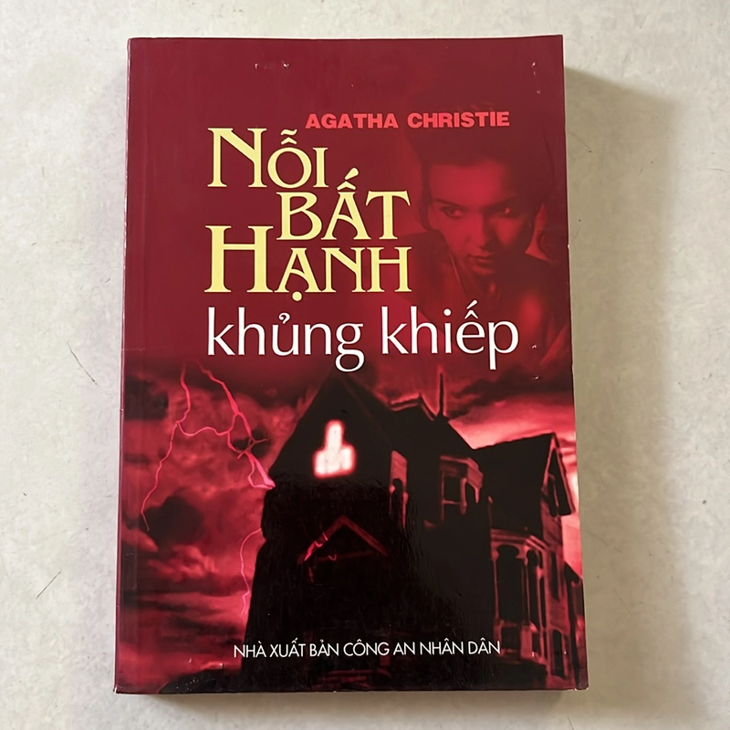 Nỗi bất hạnh khủng khiếp - Agatha Christie - 2003s 521310