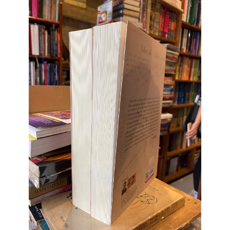 Nguyễn Hiến Lê tác phẩm đăng báo: Bên lề con chữ + Theo dòng thời cuộc 594049