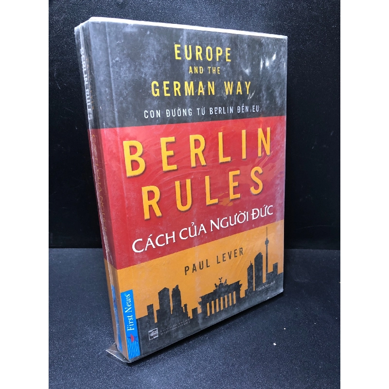 Cách của người Đức Paul Lever Berlin Rules mới 80% ố nhẹ HCM0611 Rebooks.vn 940411