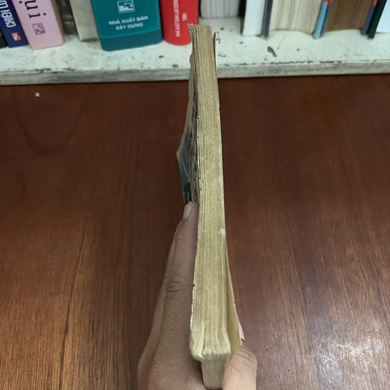 II Truyện Cổ Và Thần Thoại Trên Đảo Xixin: Tên Trộm Tu Viện Capuyxen - 1987 604923