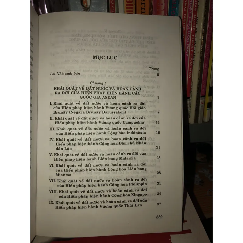 Nghiên cứu so sánh hiến pháp các quốc gia ASEAN - PGS. TS. Tô Văn Hoà 621912