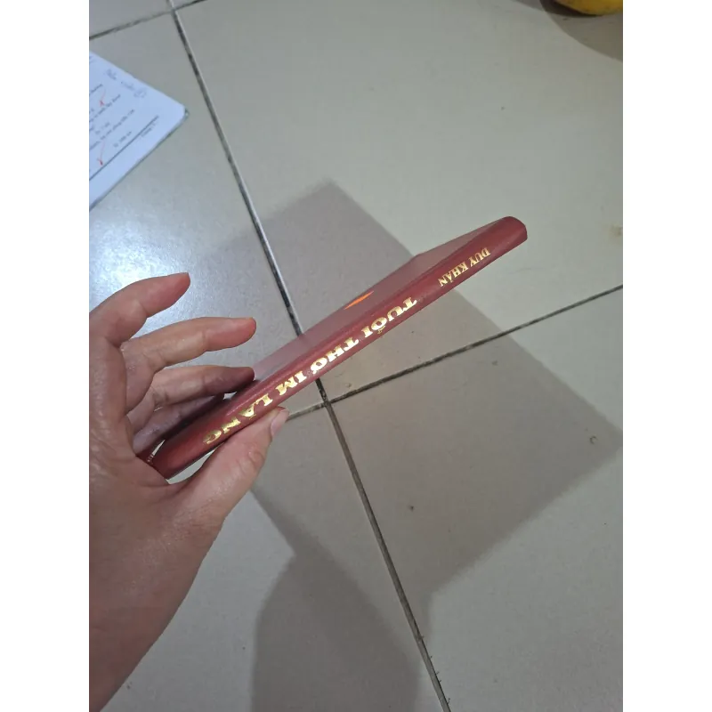 Tuổi thơ im lặng  1002543