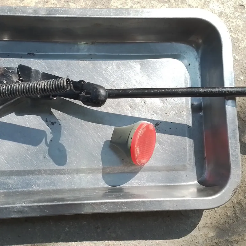 CHÂN XE ĐẠP  + ĐÈN HẬU  NHẬT BÃI CỠ  (26) 695478