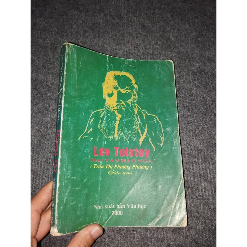 LEV TOLSTOY: ĐẠI VĂN HÀO NGA 957446