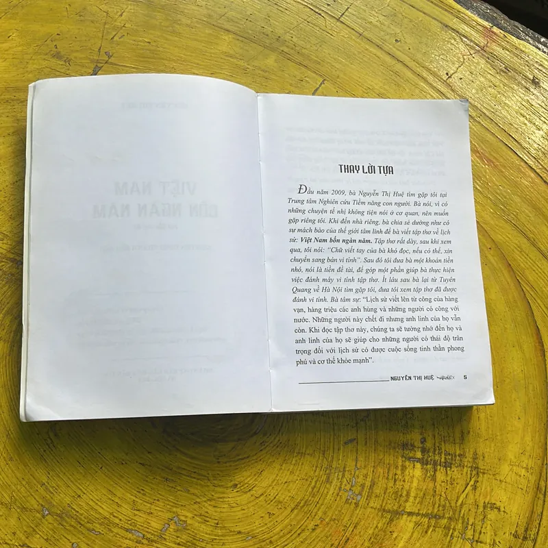 VIỆT NAM BỐN NGÀN NĂM- NGUYỄN THỊ HUỆ 609588