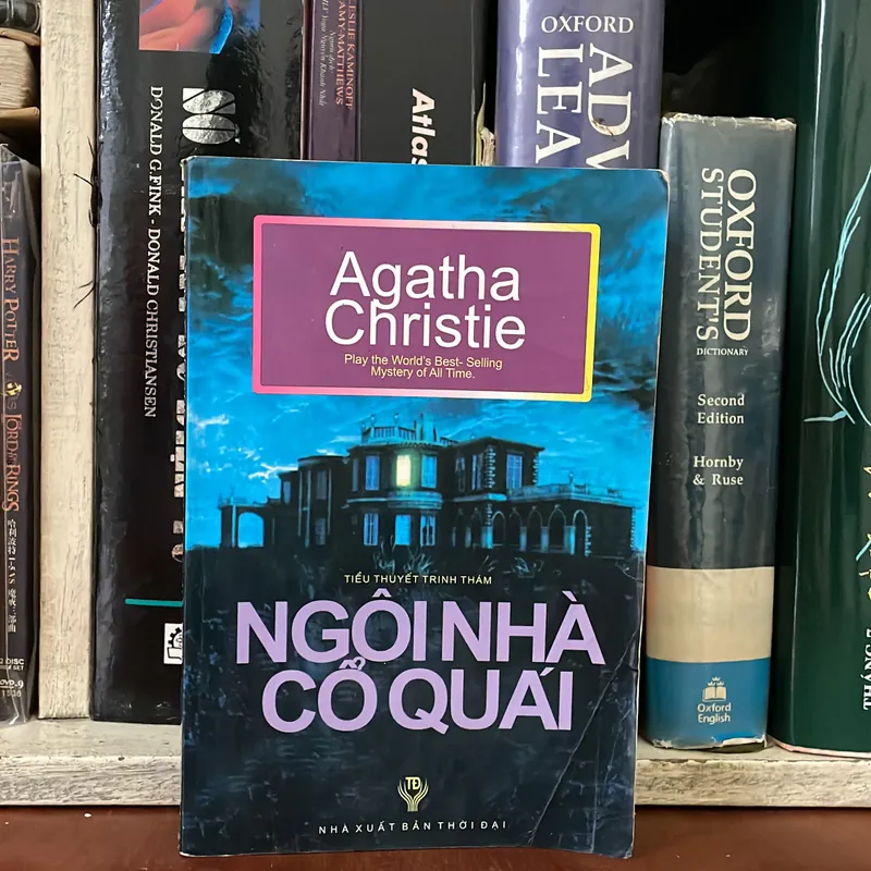 [Lưu Ý Kỹ Trước Khi Mua] Tiểu Thuyết Trinh Thám: Ngôi Nhà Cổ Quái - AGATHA CHRISTIE - 2011 558207