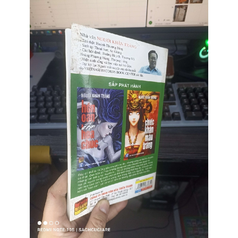 Đứa Con Cầu Tự - Người Khăn Trắng 2014 mới 80% ố Sách văn học HCM.TN2802 930625