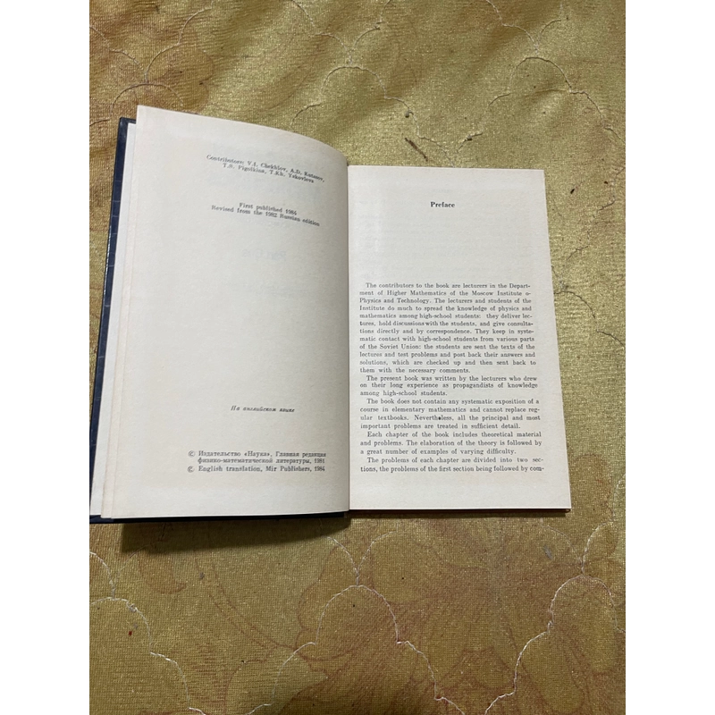 HIGH-SCHOOL MATHEMATICCS Under the editorship of Professor G.N. YAKOVLEV,D.Sc. 543654