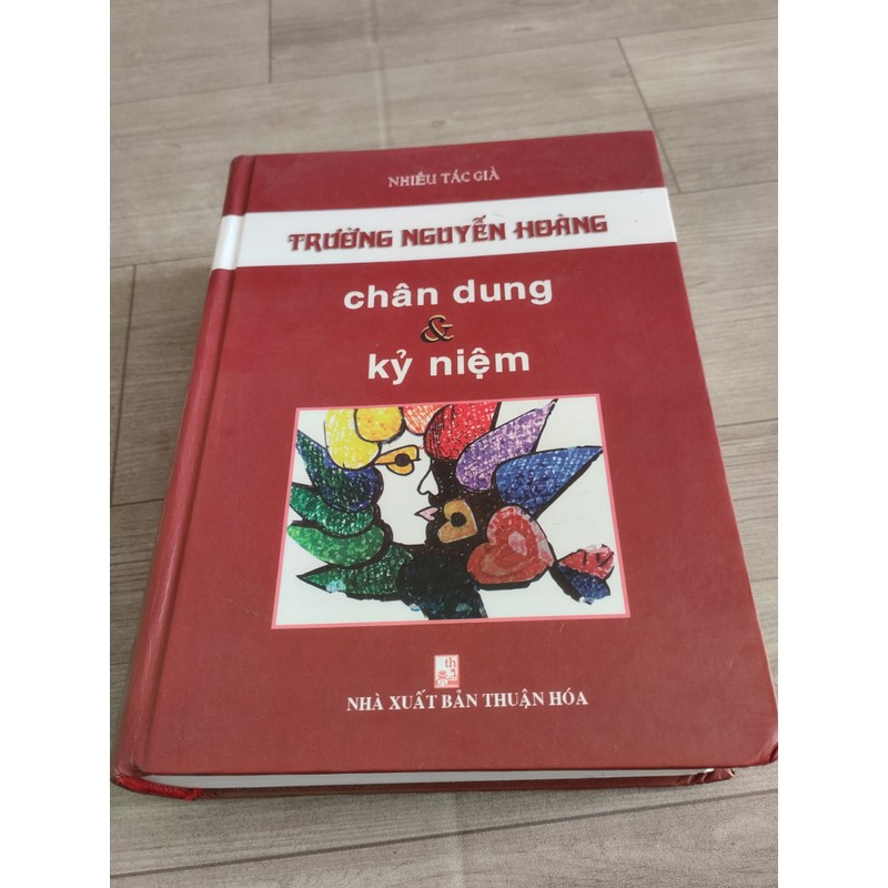 TRƯỜNG NGUYỄN HOÀNG _ CHÂN DUNG &KỶ NIÊM 10B 81885