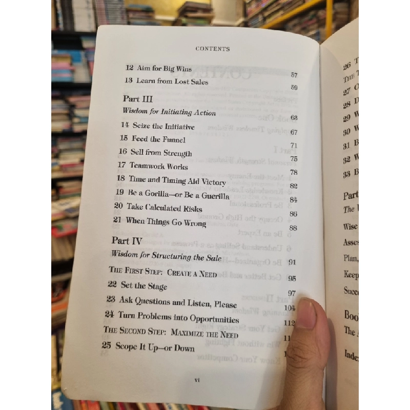 SUN TZU STRATEGIES FOR SELLING : How To Use The Art Of War To Build Lifelong Customer Relationships - G.A. Michaelson & Steven W. Michaelson 198103