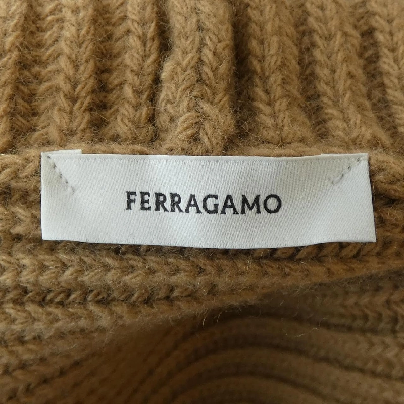 【Mã giảm giá】FERRAGAMO Áo len 638799