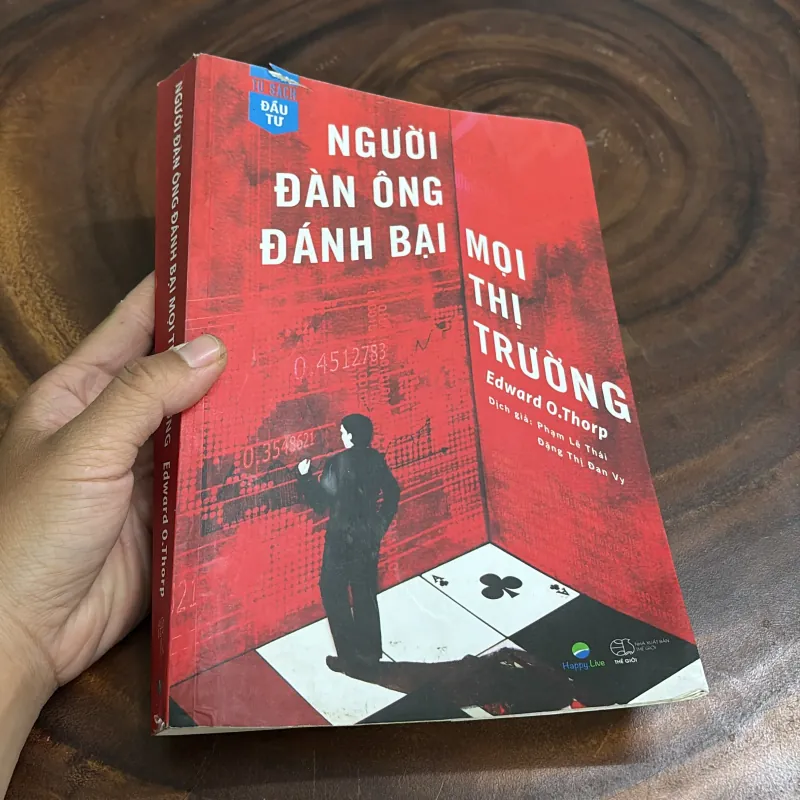 II Tủ Sách Đầu Tư: Người Đàn Ông Đánh Bại Mọi Thị Trường - Edward O. Thorp - 2020 989835