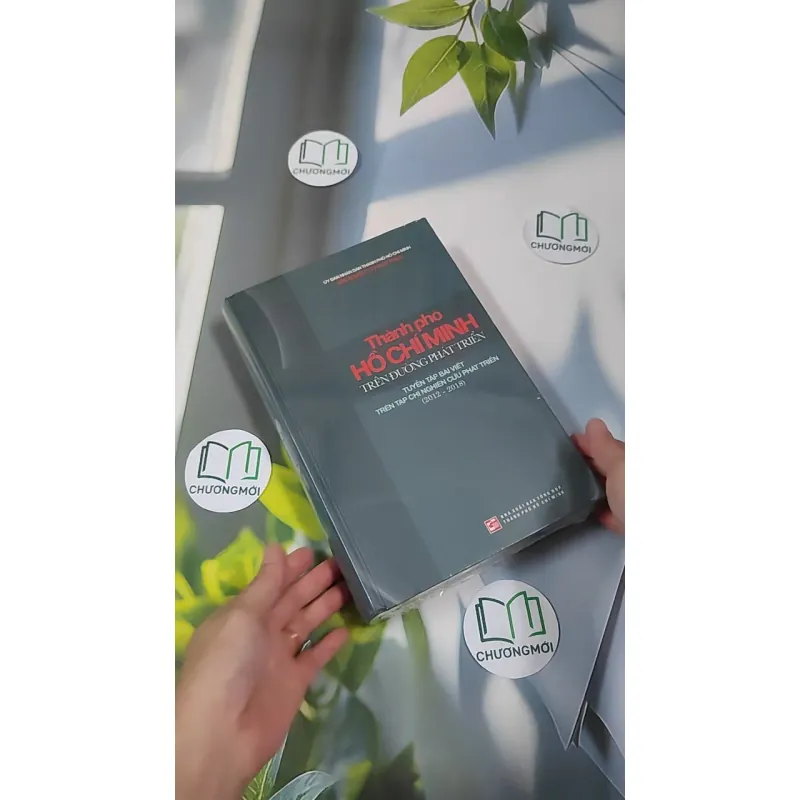 [MIỄN PHÍ BỌC SÁCH] [SEAL] Thành Phố Hồ Chí Minh Trên Đường Phát Triển (2012-2018) - Viện Nghiên Cứu Phát Triển TP.HCM 990516