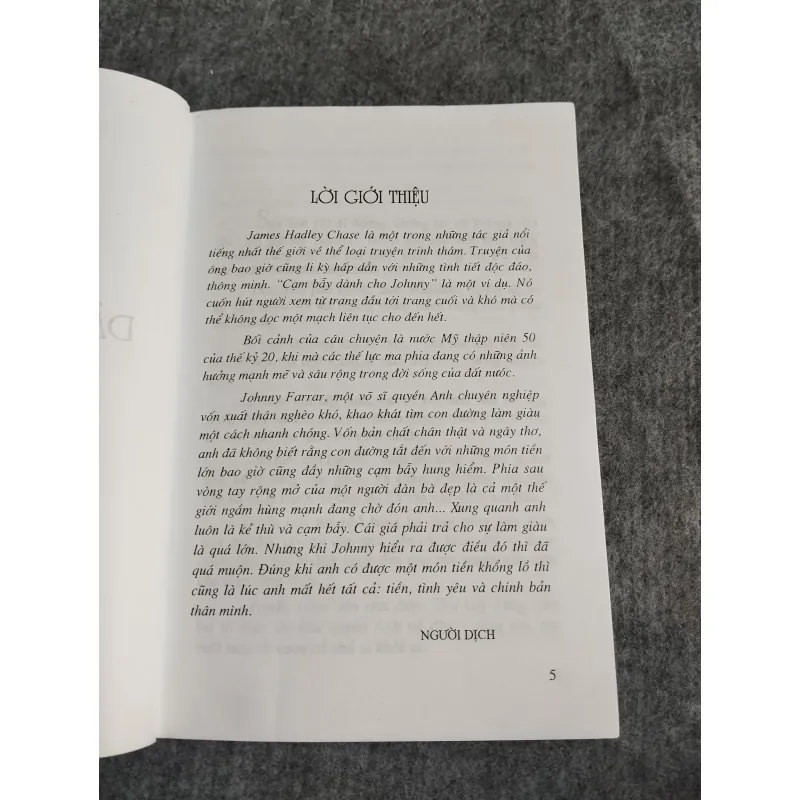 CẠM BẪY DÀNH CHO JOHNNY - JAMES HADLEY CHASE 574613