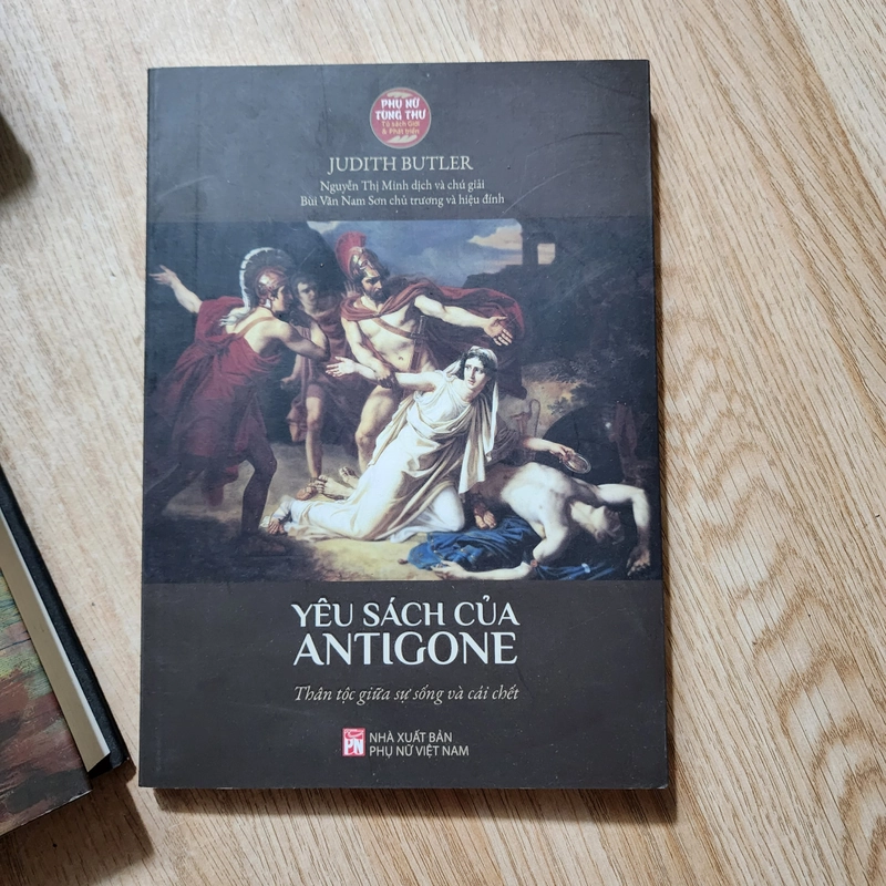 Yêu sách của Antigone | J. Butler 420863