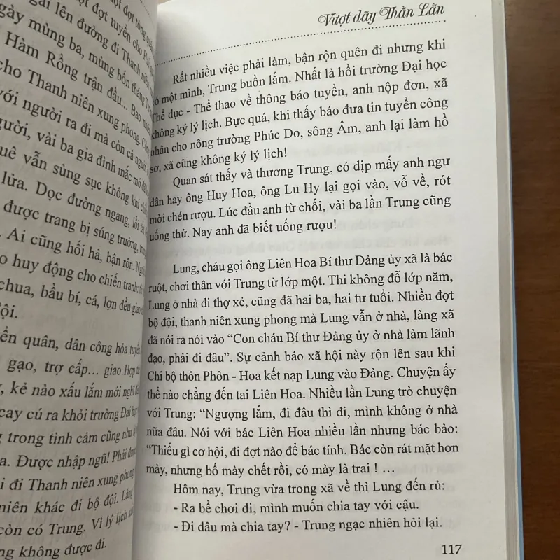 [XÃ HỘI - CHỐNG MỸ] Vượt dãy thằn lằn - Lê Trung Thành 751360