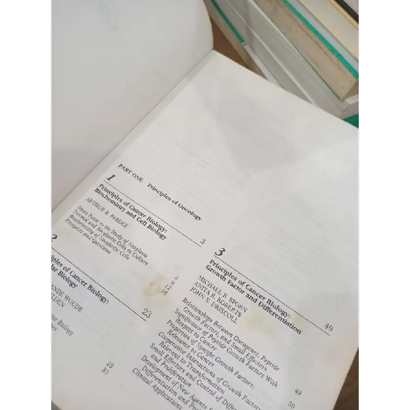 Cancer: Principles & Practice of Oncology - Vincent T. DeVita, Jr. Samuel Hellman, Steven A. Rosenberg 703596