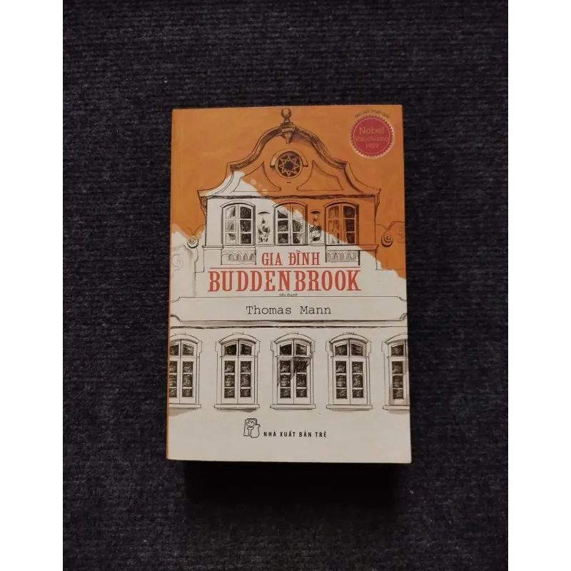 Gia đình Buddenbrook, của nhà văn Thomas Mann.  1039644