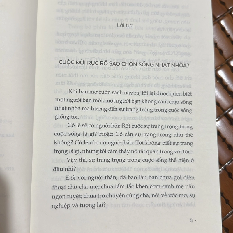 Cuộc đời rực rỡ đừng sống không màu - Lý Tư Viên 518906