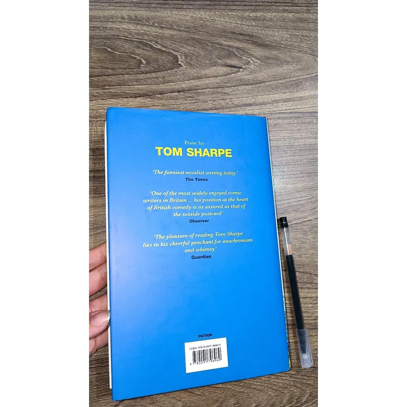 Sách cũ The Wilt Inheritance by
Tom Sharpe (bìa cứng, khổ lớn, ố bên ngoài) 723323