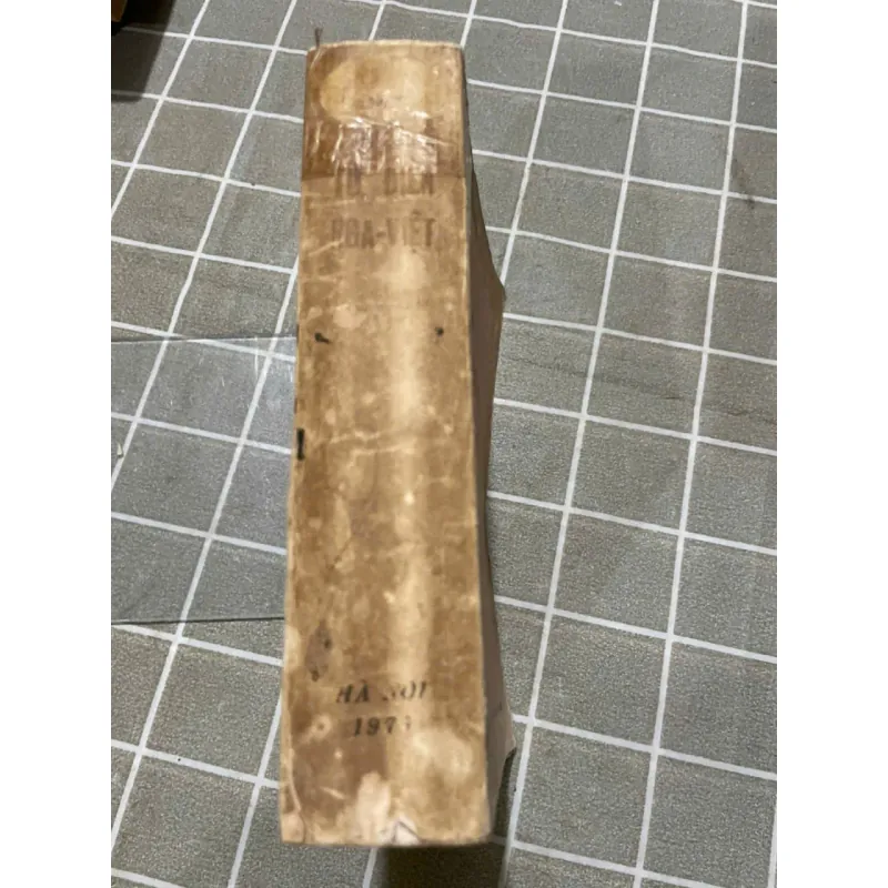 TỪ ĐIỂN NGA- VIỆT - XUẤT BẢN 198X, HƠN 700 TRANG 556830